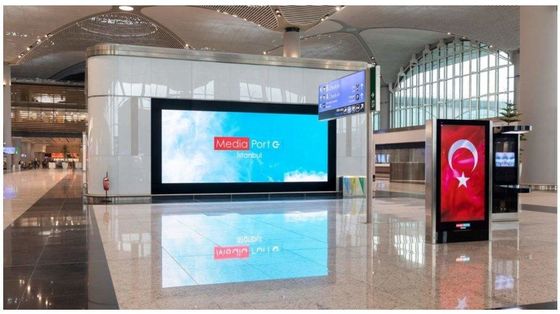استخدام المطار شاشة عرض LED كبيرة مضادة للاهتزاز شاشة LED رقمية للافتات في Shenzhen Factory