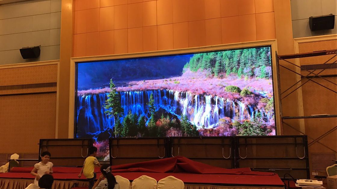 7.68m * 4.032m شاشة فيديو LED داخلية 3 مم Pixel Pitches High Brightness Shenzhen